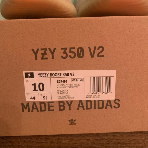 Adidas Yeezy Boost 350 V2 ‘Hyperspace’ - Picture 10 of 11